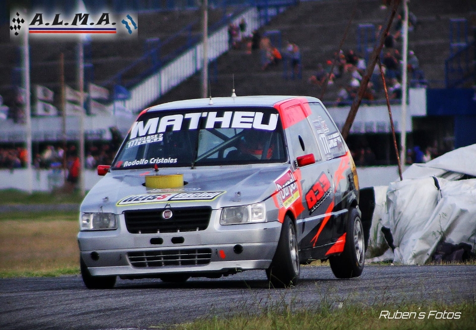 BUEN DEBUT DE IAN VIDELE QUE REDOBLA LA APUESTA