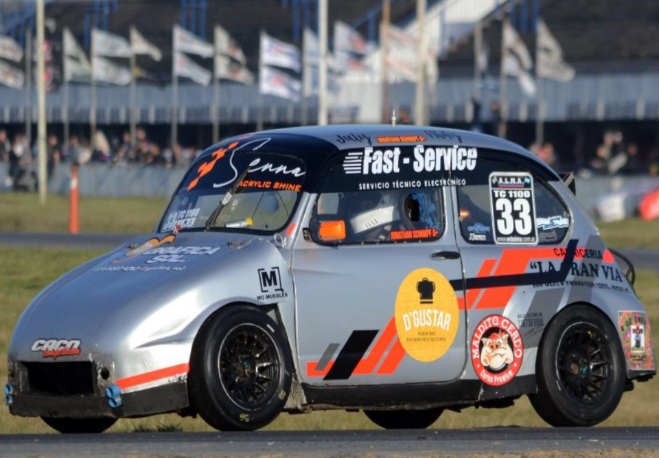 JONATHAN SCHIMPF CONFIRMA SU REGRESO