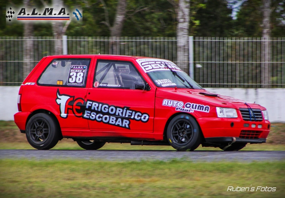 MATIAS ARGUISSAIN DE MENOS A MAS Y BUSCANDO REDONDEAR