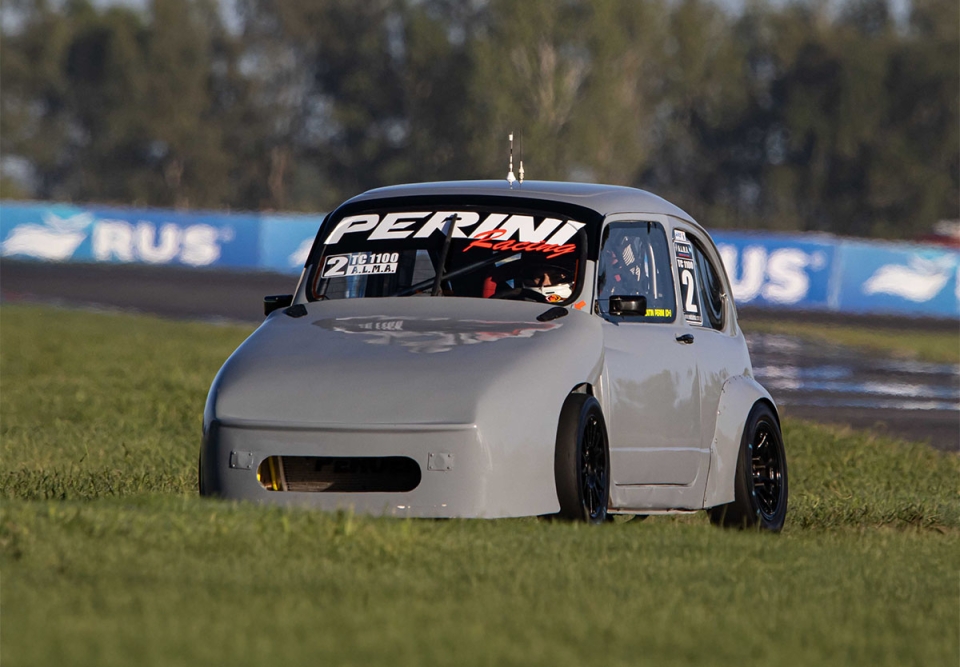 PERINI Y ZELE, LOS PROTAGONISTAS DE LA TC 1100